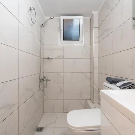 Metaxourgio 1st Floor * Atenas
