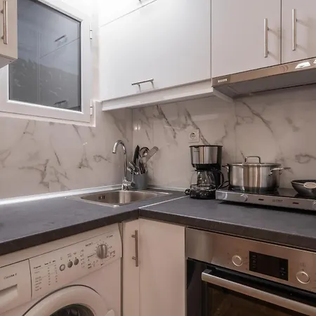 Apartment Metaxourgio 1st Floor *